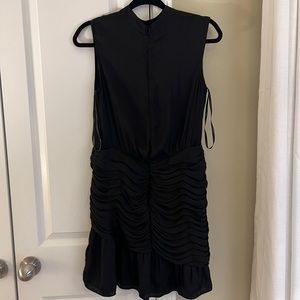 Sleeveless black ruffle dress - size S